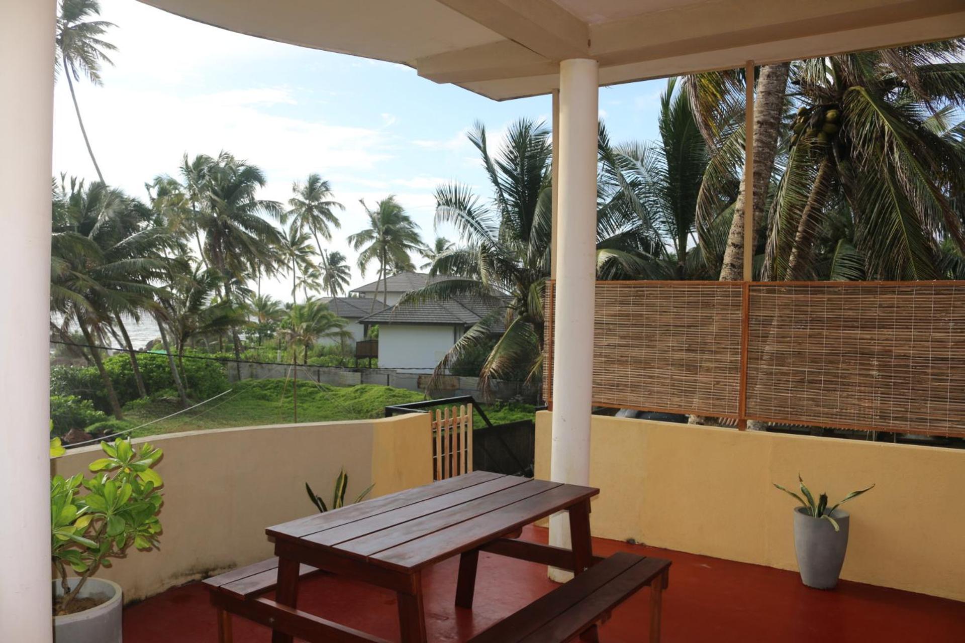 Dinuli Home Stay Ahungalla Bagian luar foto
