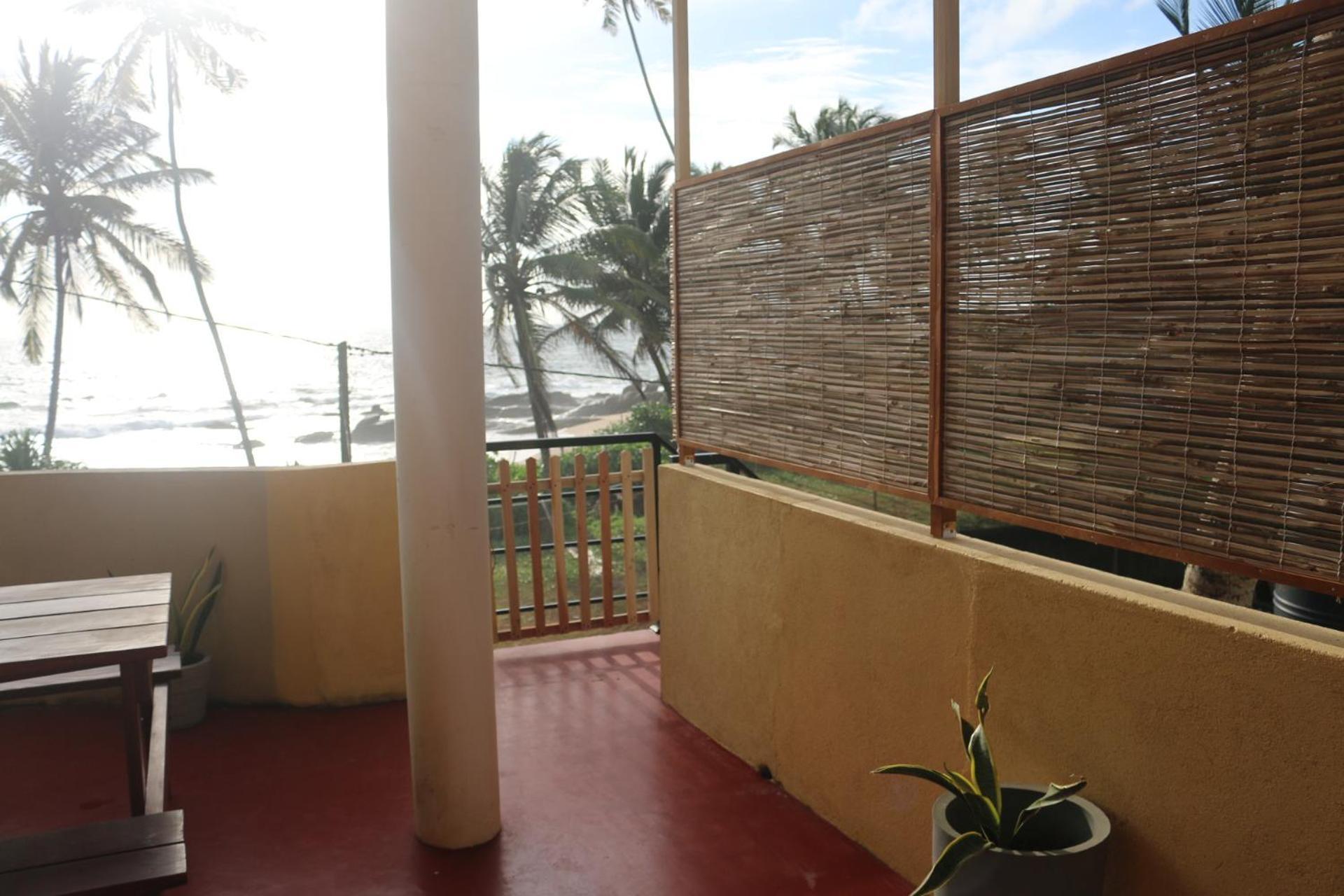 Dinuli Home Stay Ahungalla Bagian luar foto
